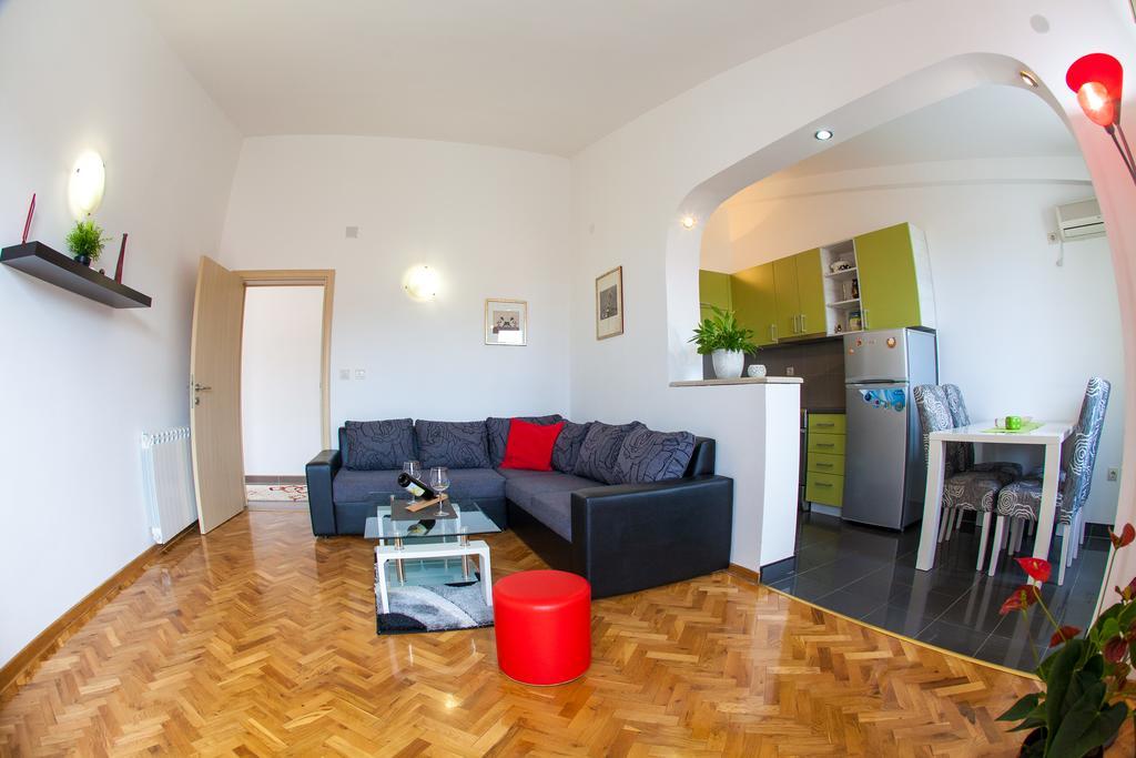 Apartments Vila Masha Petrovac na moru Exterior foto